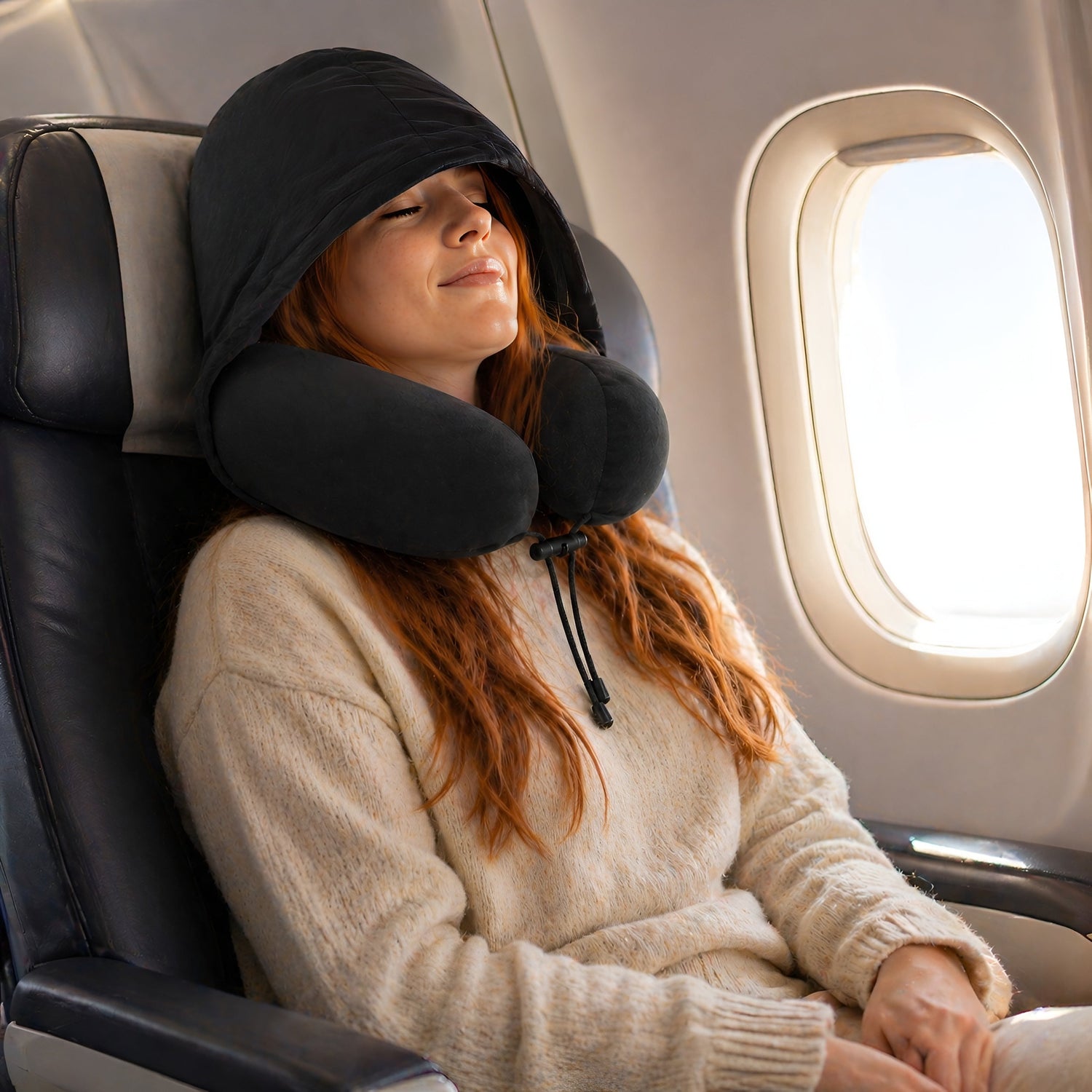 Coussin de Voyage à Mémoire de Forme avec Capuche Intégrée — Le Confort Absolu en Déplacement - Aurélia CARE